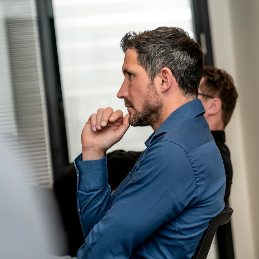 Worklife at REAZN: Innovation and Teamwork